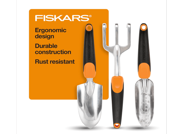 Fiskars 3-in-1 Garden Tool Set, Includes Trowel, Transplanter, and Cultivator for Outdoor Gardening, Ergonomic Yard Tool Kit