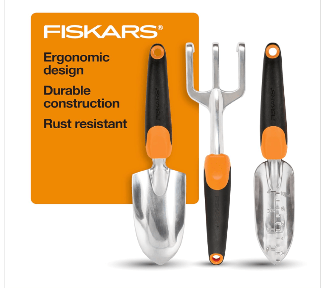 Fiskars 3-in-1 Garden Tool Set, Includes Trowel, Transplanter, and Cultivator for Outdoor Gardening, Ergonomic Yard Tool Kit