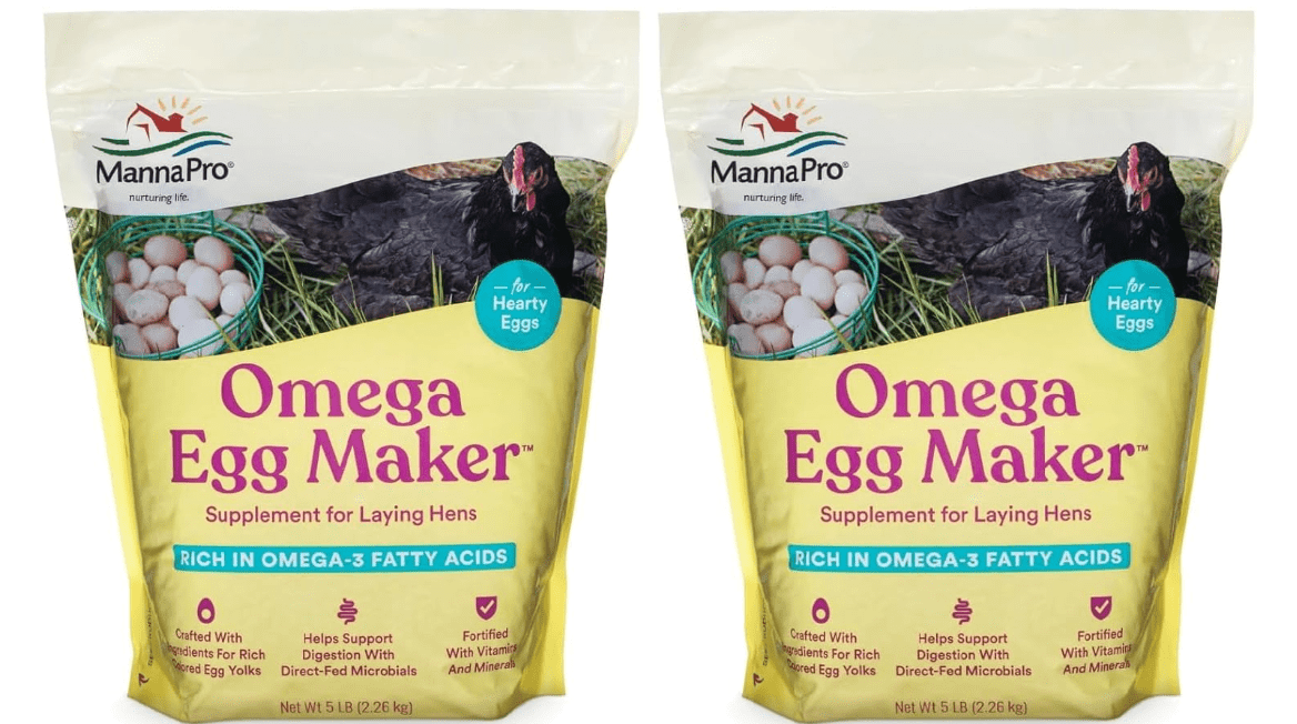 Manna Pro Omega Egg Maker - Chicken Feed Supplement for Laying Hens - Poultry Food with Omega-3 Fatty Acids - Digestion Support with Fortified Vitamins & Minerals - 5 lbs (Pack of 2) 