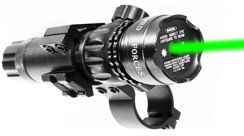 Mossberg Maverick 88 Pump Green Sight with Mount, Class IIIA 635nM Less Than 5mW, Single Rail Mount.