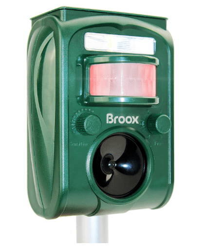 Broox 2025 Upgraded Solar Animal Repellent, Cat Repellent Outdoor, Squirrel Repellent, Deer Repellent, Ultrasonic pest Repeller, IP65 Waterproof, Motion Detection, Dog, Raccoon, Skunk, Rabbit, Rodent