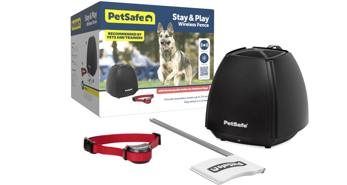 PetSafe Stay & Play Wireless Fence for Stubborn Dogs - America's Safest Wireless Pet Containment System - No Dig Electric Fence with Circular Boundary - Secure 3/4-Acre Yard - for Dogs 5lb+