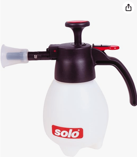Solo 418 One-Hand Pressure Sprayer with Ergonomic Grip for Gardening, Fertilizing, Cleaning & General Use Spraying, 1 Liter